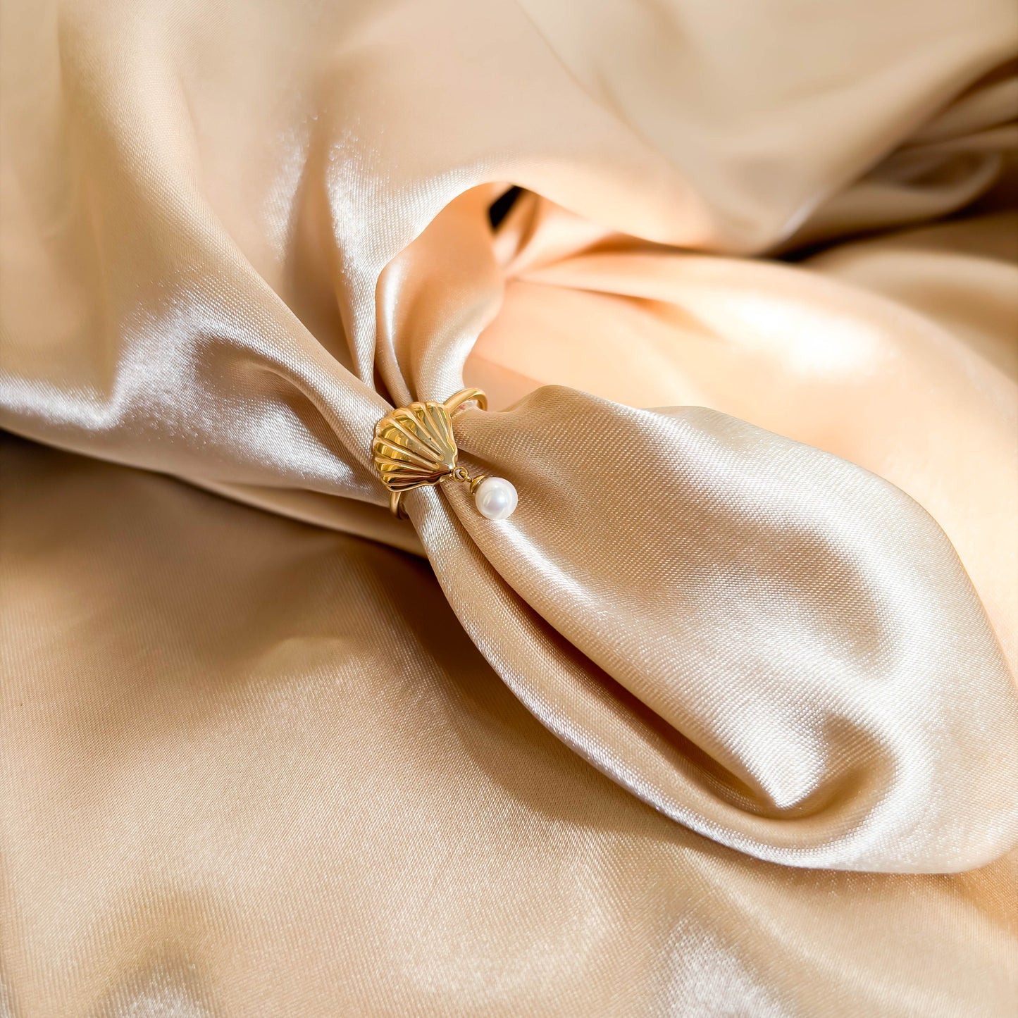Shell Pearl Ring