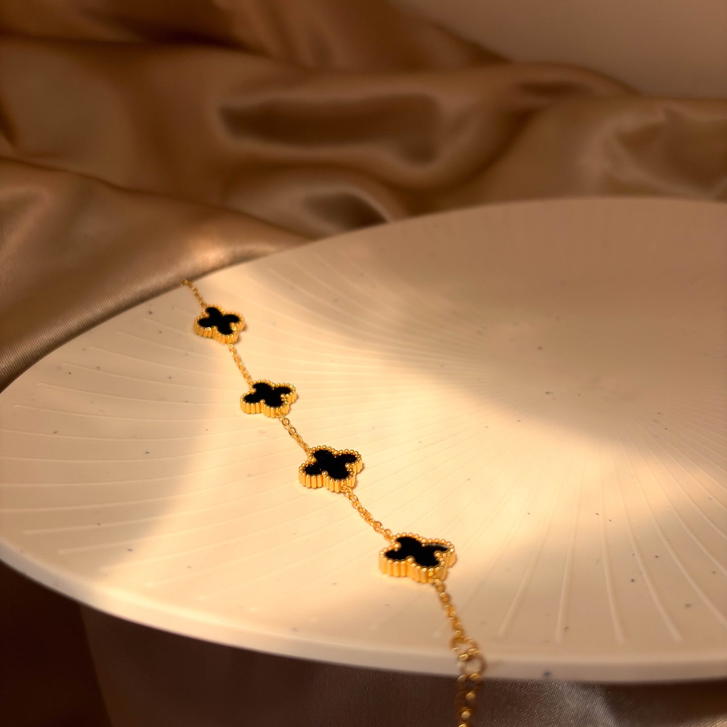 Black Clover Chain Bracelet