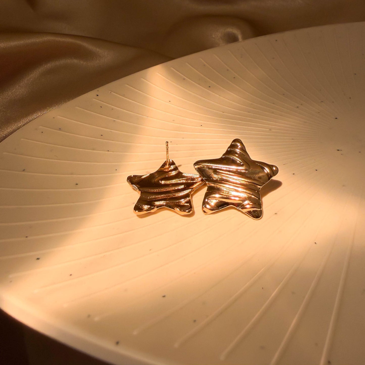 Twinkle Star Earrings