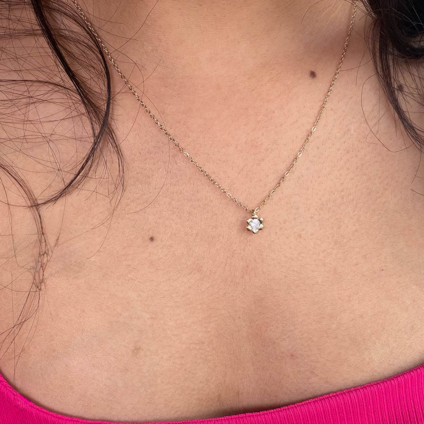 Petal Solitaire Pendant