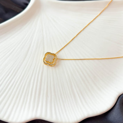 Soft Clover Pendant